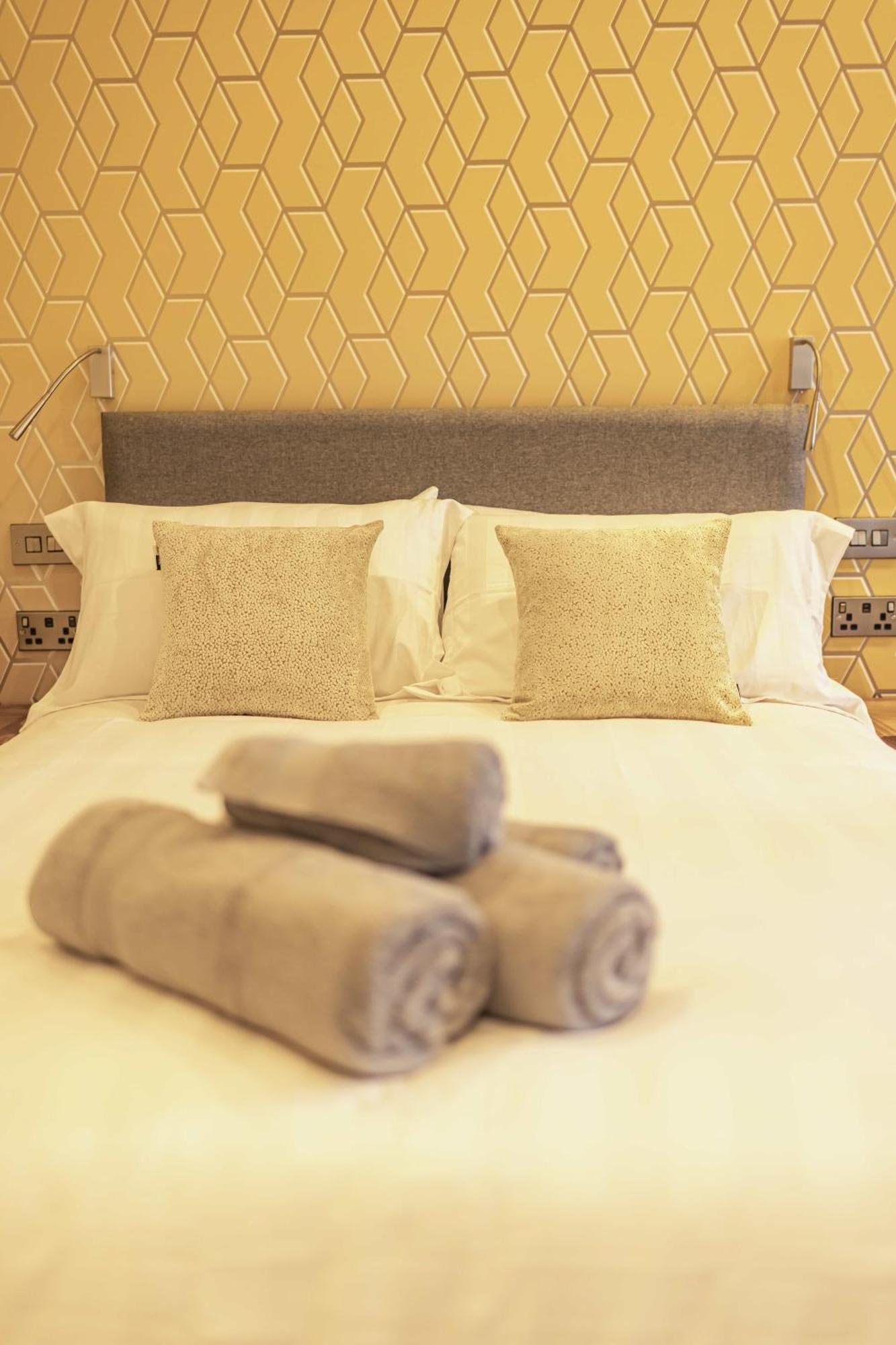 Rooms At The Vault Бъкстън Екстериор снимка